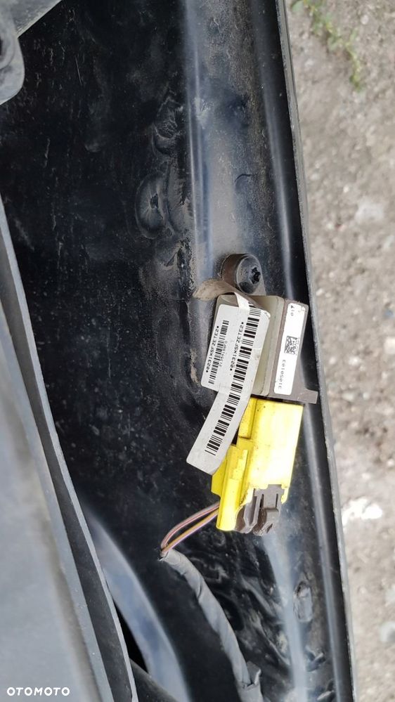 pas przedni VW Passat B6 2.0 TDI - 4