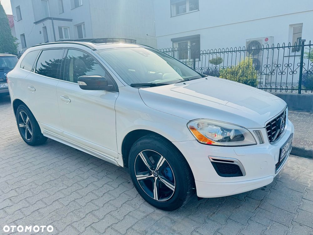 Volvo XC 60 D5 AWD Momentum - 3