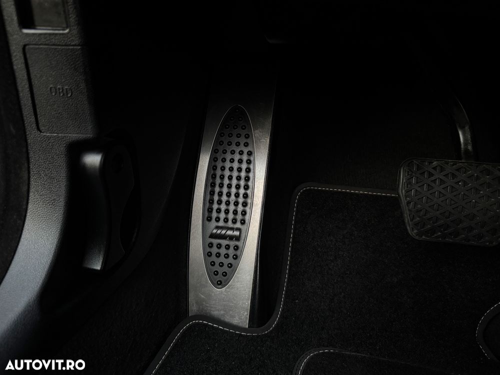 BMW Seria 3 320d xDrive DPF Aut. - 35
