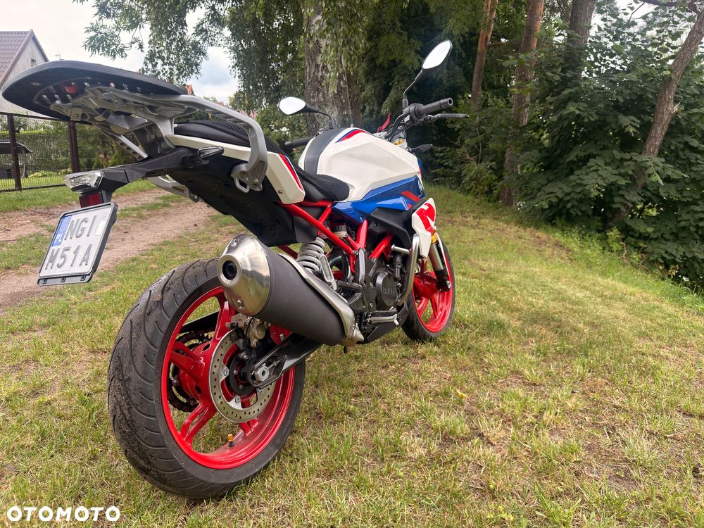 BMW G - 3