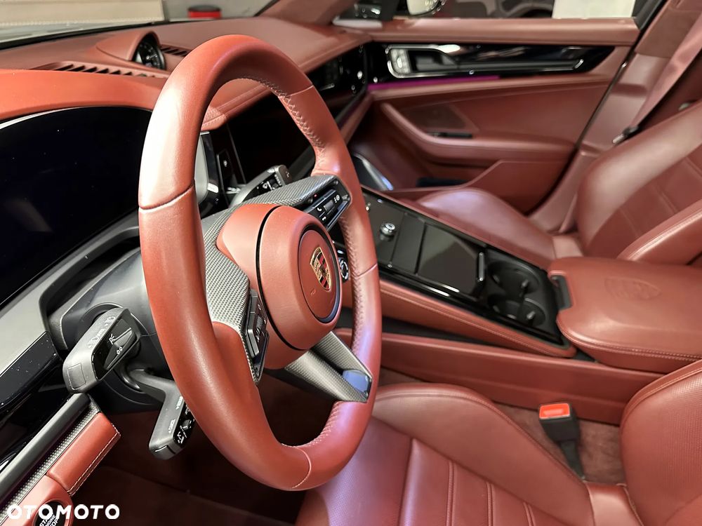 Porsche Panamera - 25