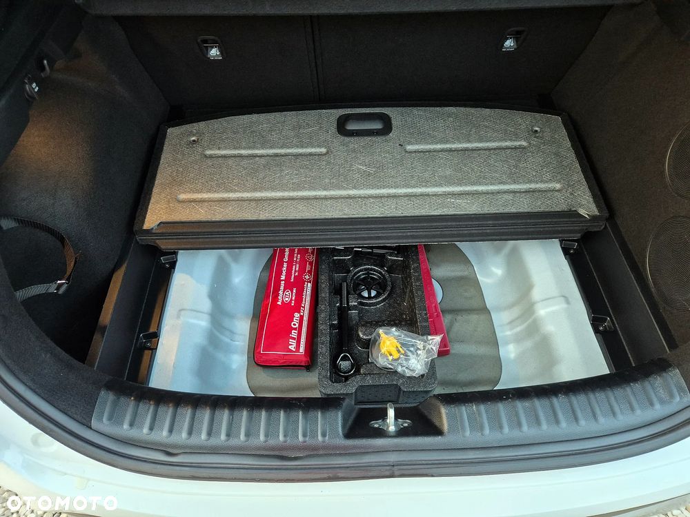 Kia XCeed 1.4 T-GDI XL - 32