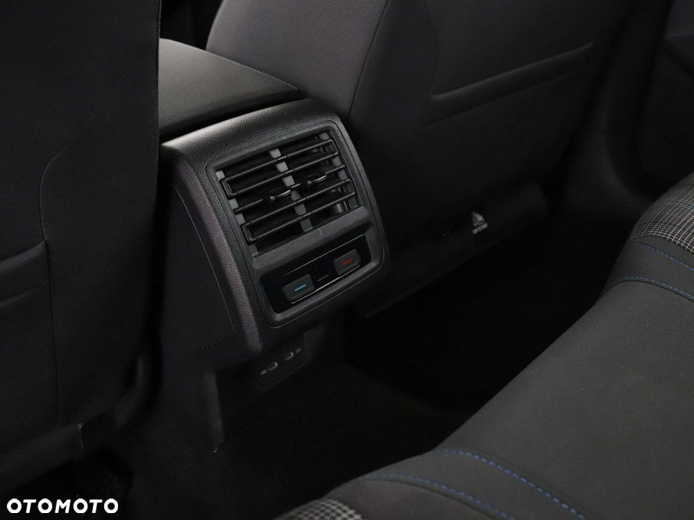 Volkswagen Golf - 40