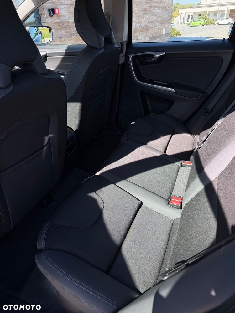Volvo XC 60 D3 Geartronic Edition Pro - 19