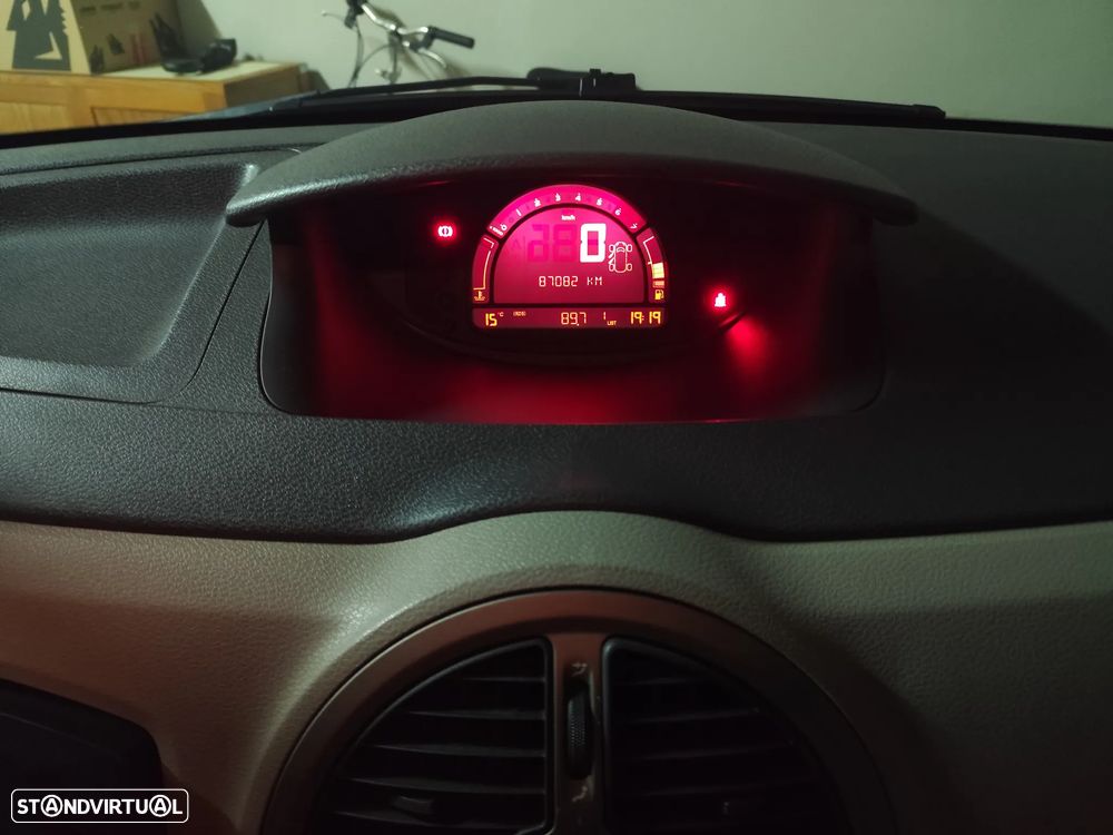 Renault Modus 1.2 Confort Clim - 21