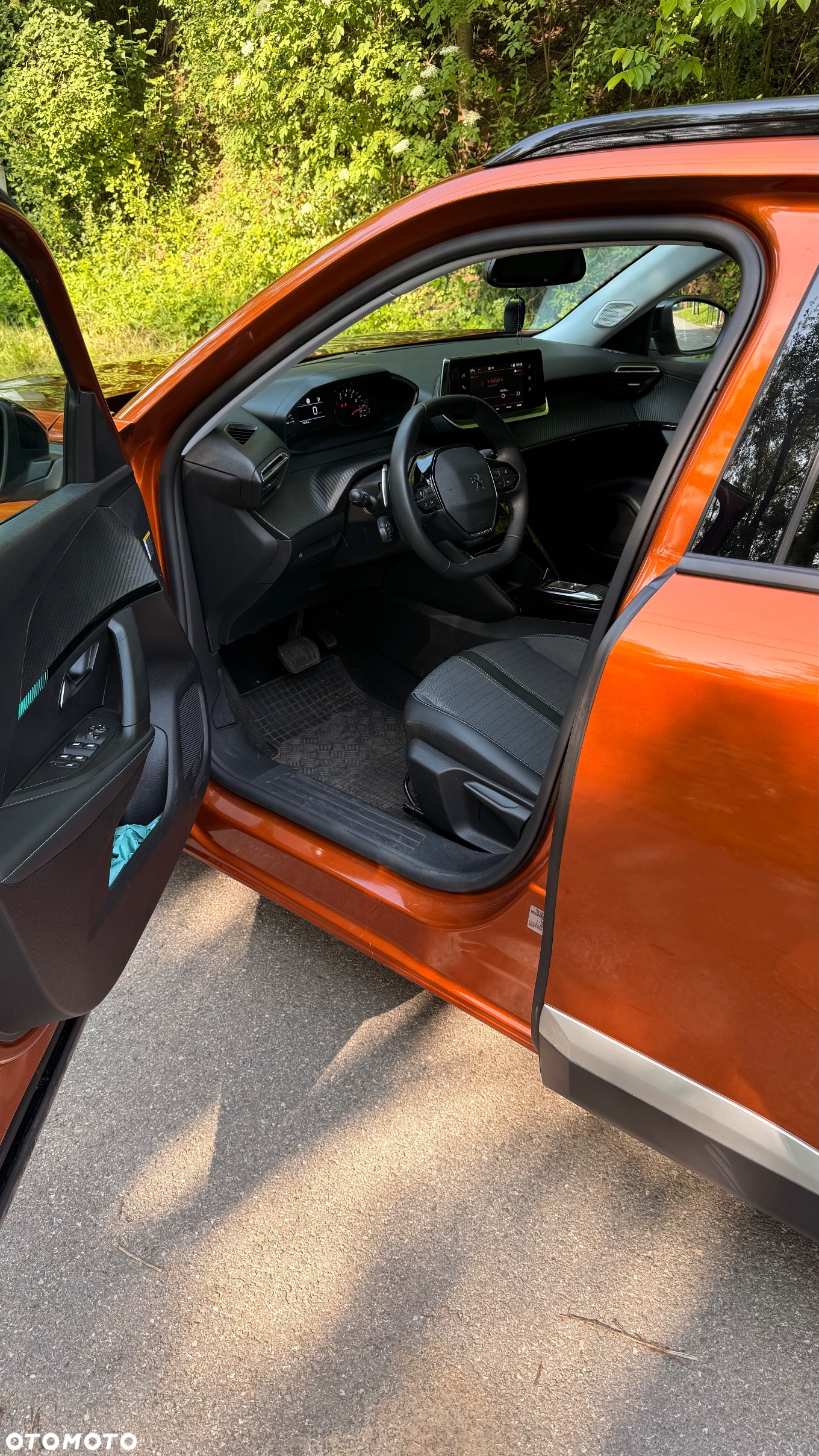 Peugeot 2008 1.2 PureTech Allure S&S EAT8 - 9