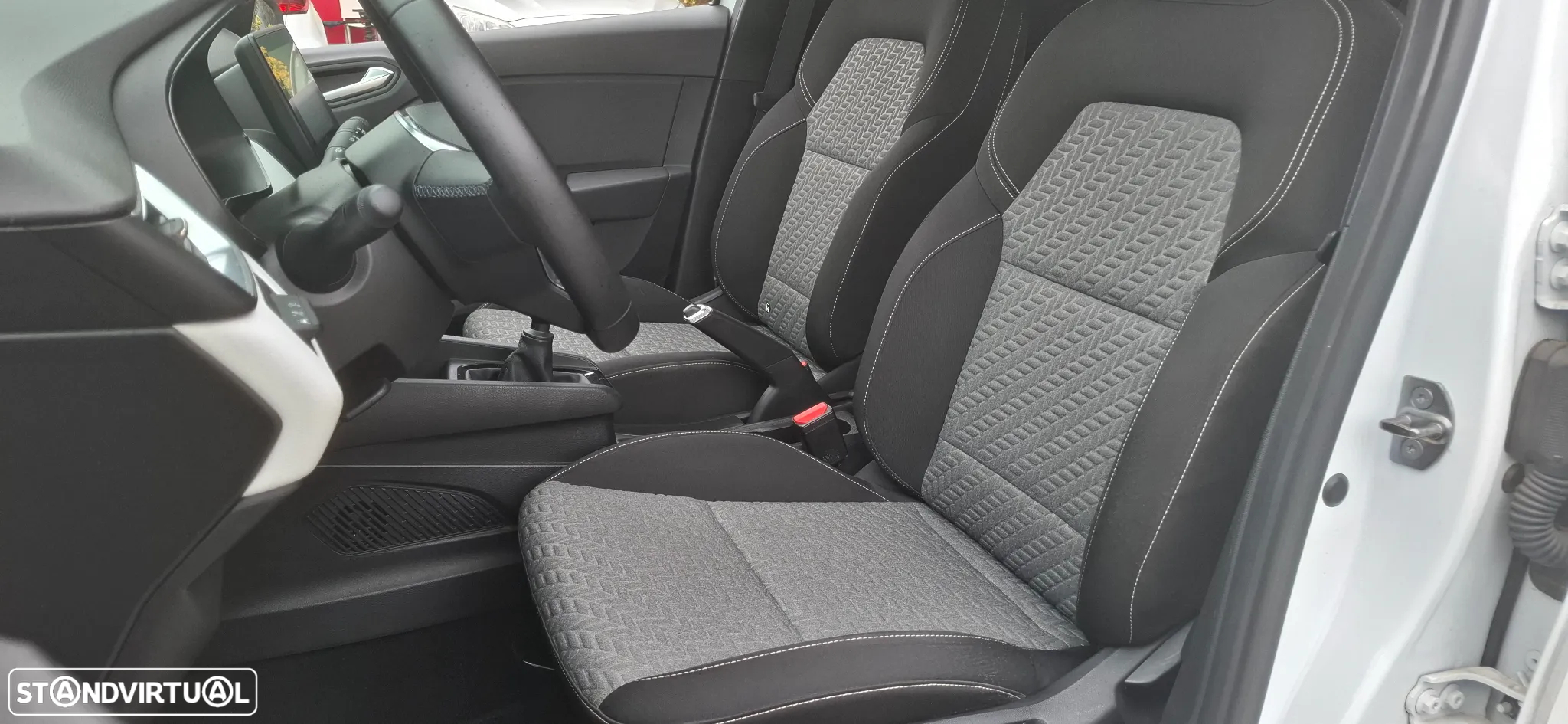 Renault Clio 1.0 TCe Evolution - 4