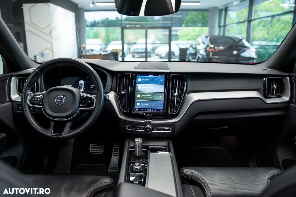 Volvo XC 60 T8 Twin Engine AWD Inscription - 17