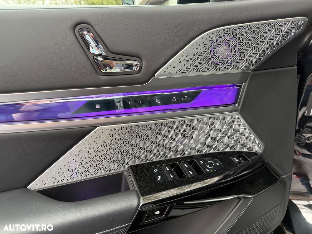 BMW M7 M760e xDrive - 17