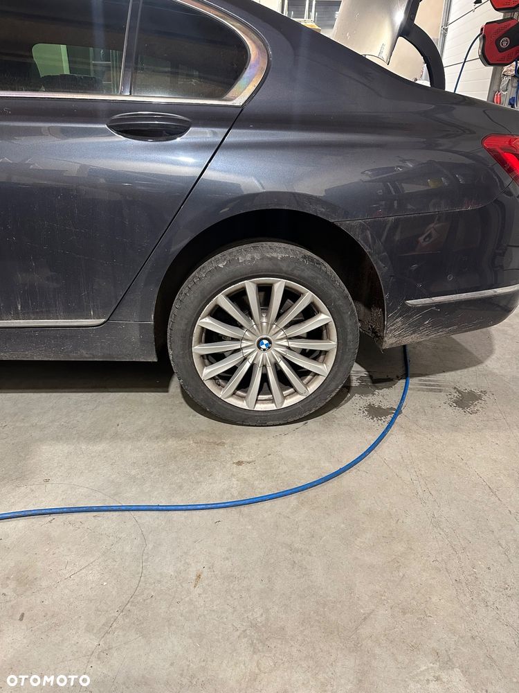 BMW Seria 7 740Ld xDrive - 21