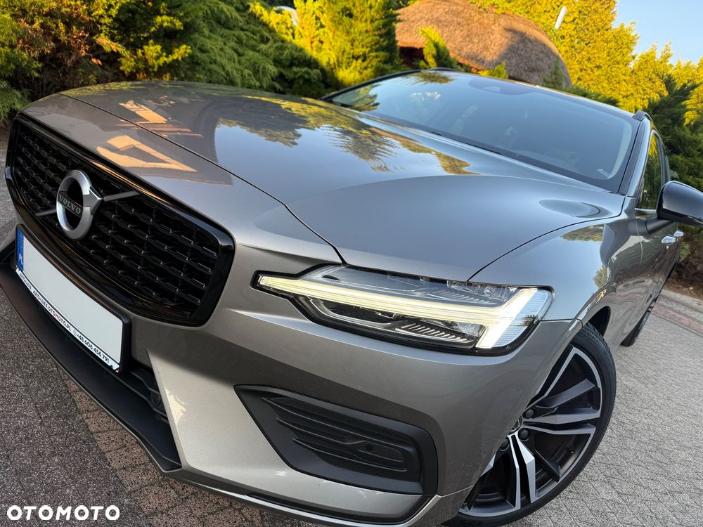 Volvo V60 B3 B DKG Momentum Pro - 17