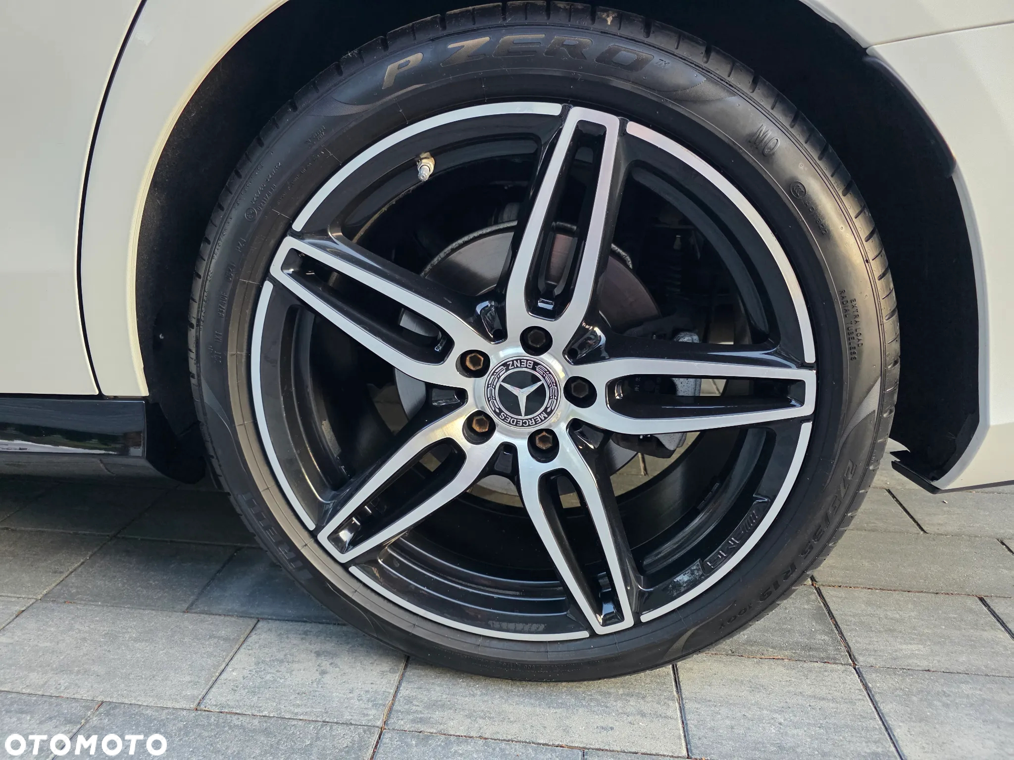 Mercedes-Benz Klasa E 220 d 4-Matic Business Edition 9G-TRONIC - 2