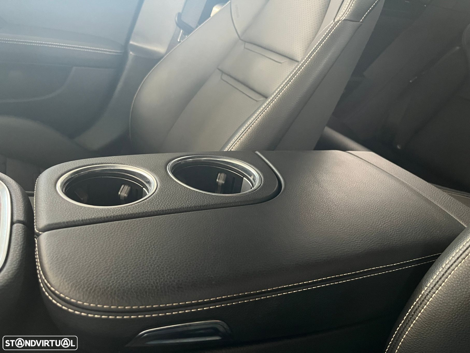Porsche Panamera Sport Turismo 4 E-Hybrid 10 Years Edition - 38