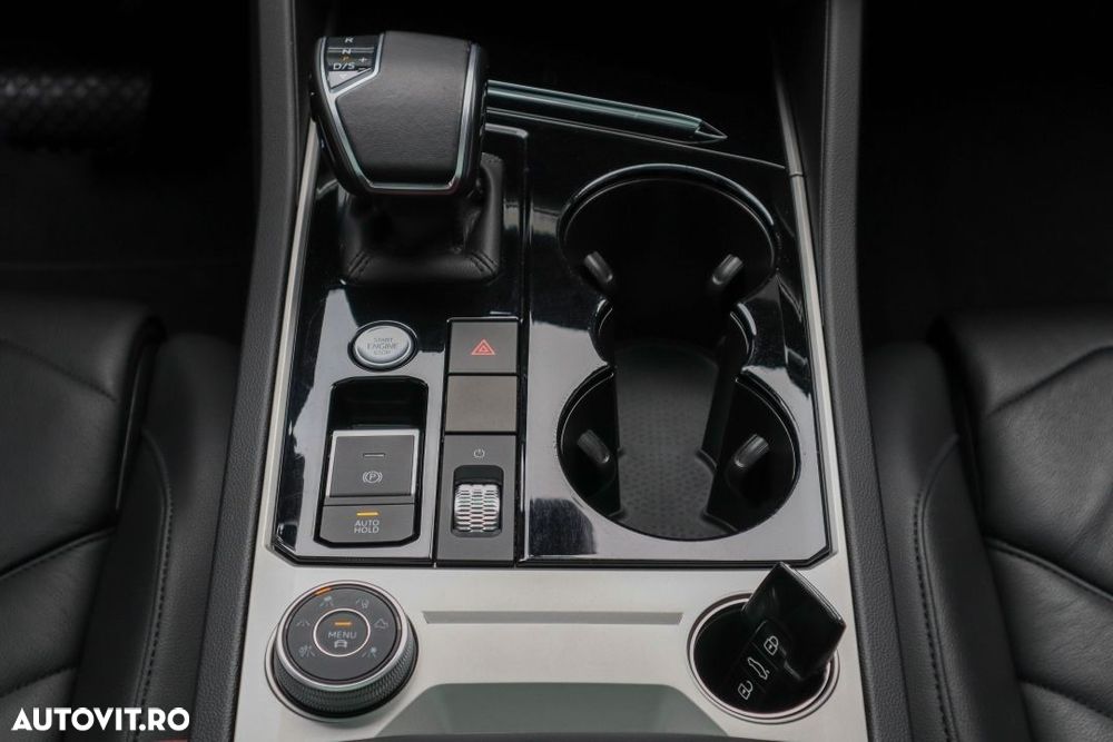 Volkswagen Touareg 3.0 V6 e-Hybrid 4Motion Aut. Elegance - 33