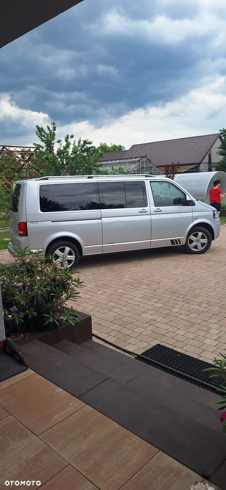 Volkswagen Caravelle - 6