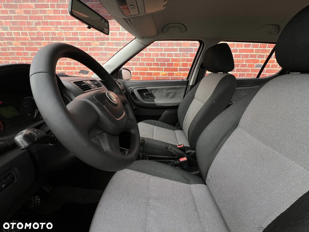 Skoda Fabia - 12