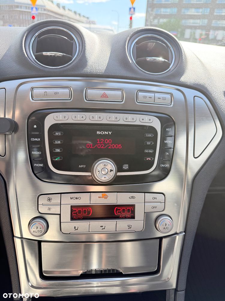 Ford Mondeo 2.0 Viva Titanium - 12