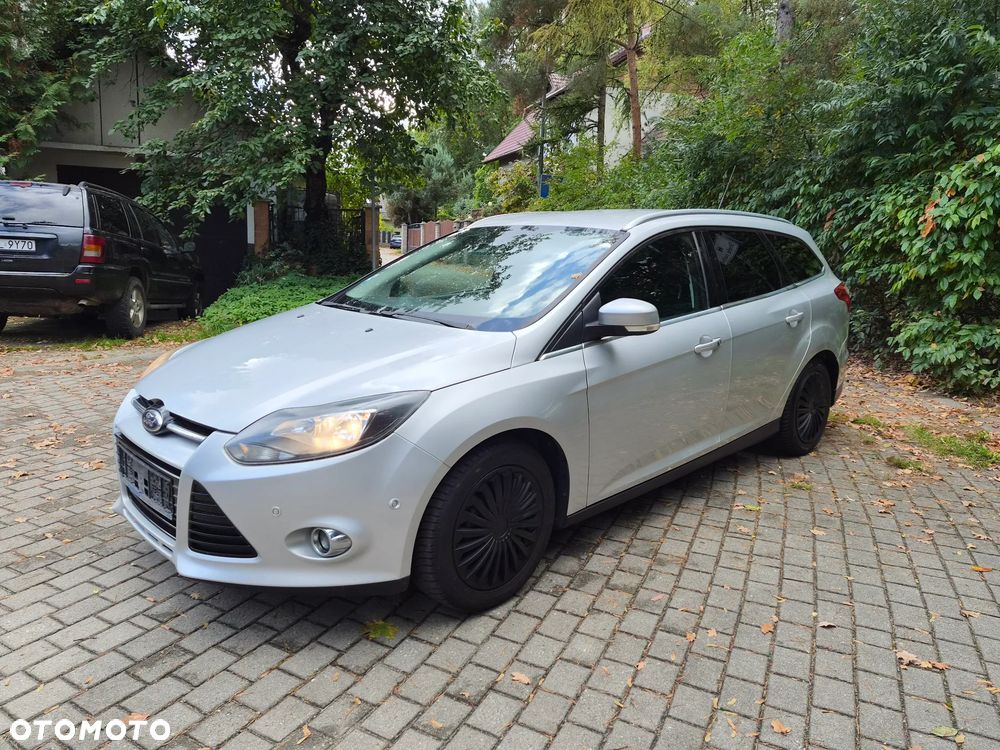 Ford Focus 2011 photo 2