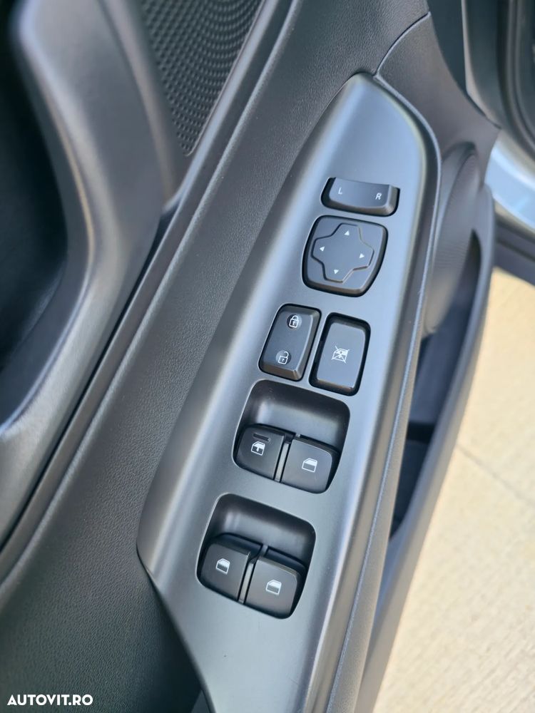 Hyundai KONA - 9