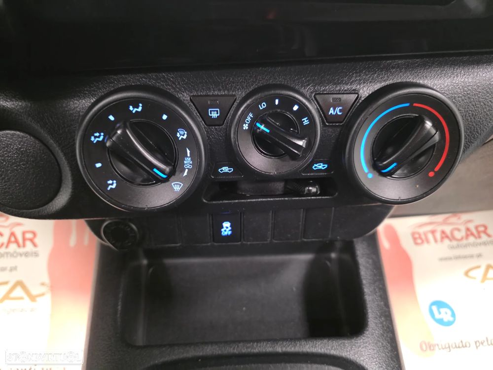 Toyota HILUX  2.4 D-4D 2WD CD - 57