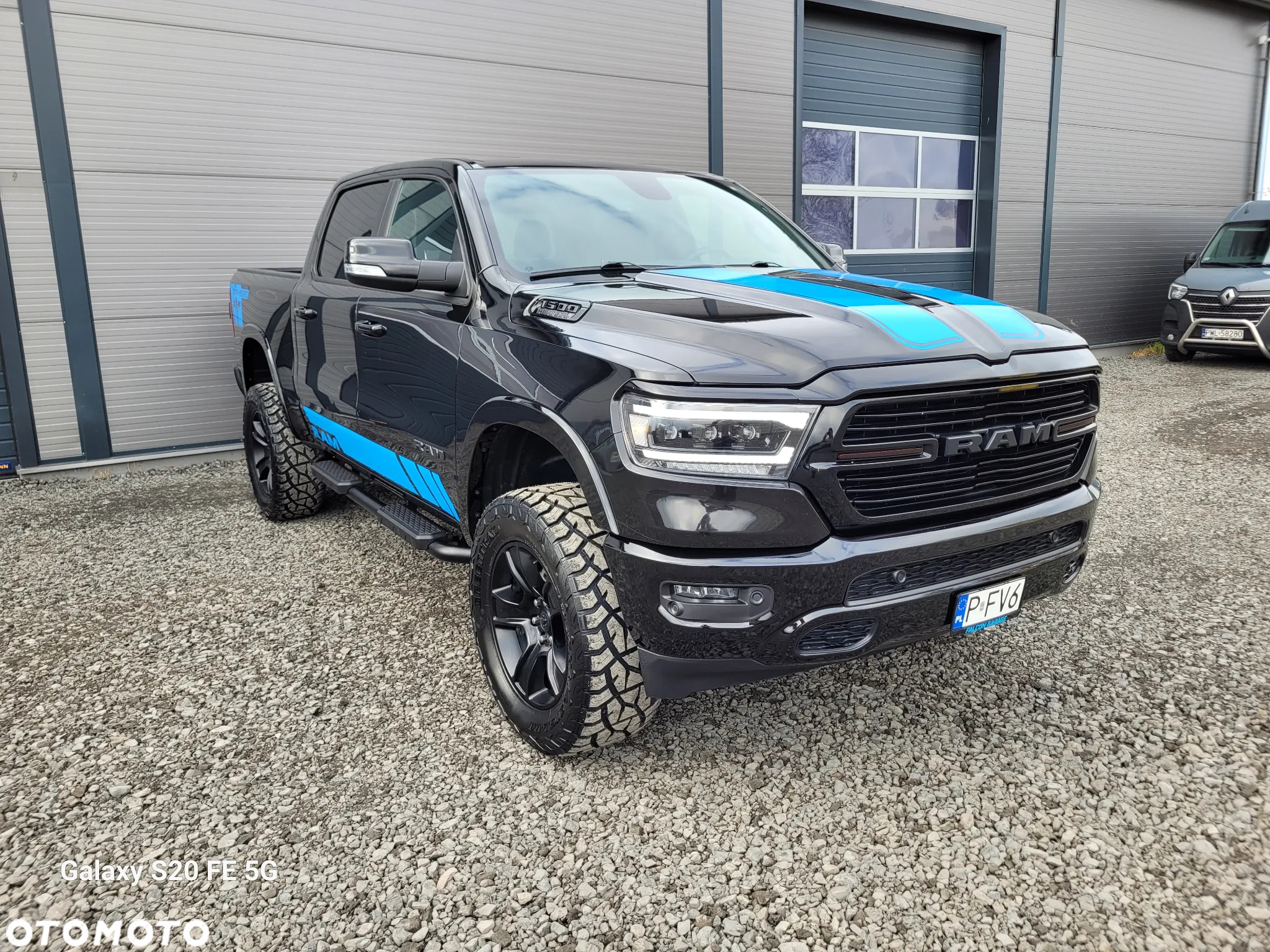 RAM 1500 Crew Cab Shortbed Bighorn