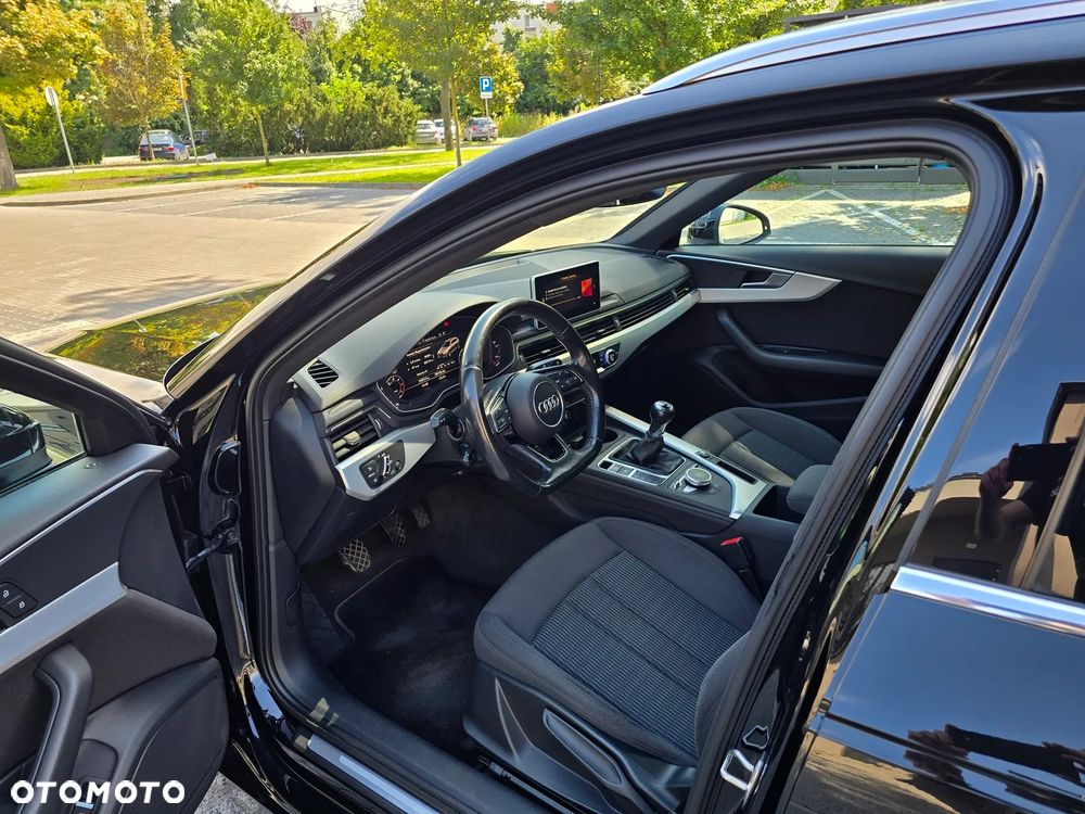 Audi A4 Avant 2.0 TDI design - 6