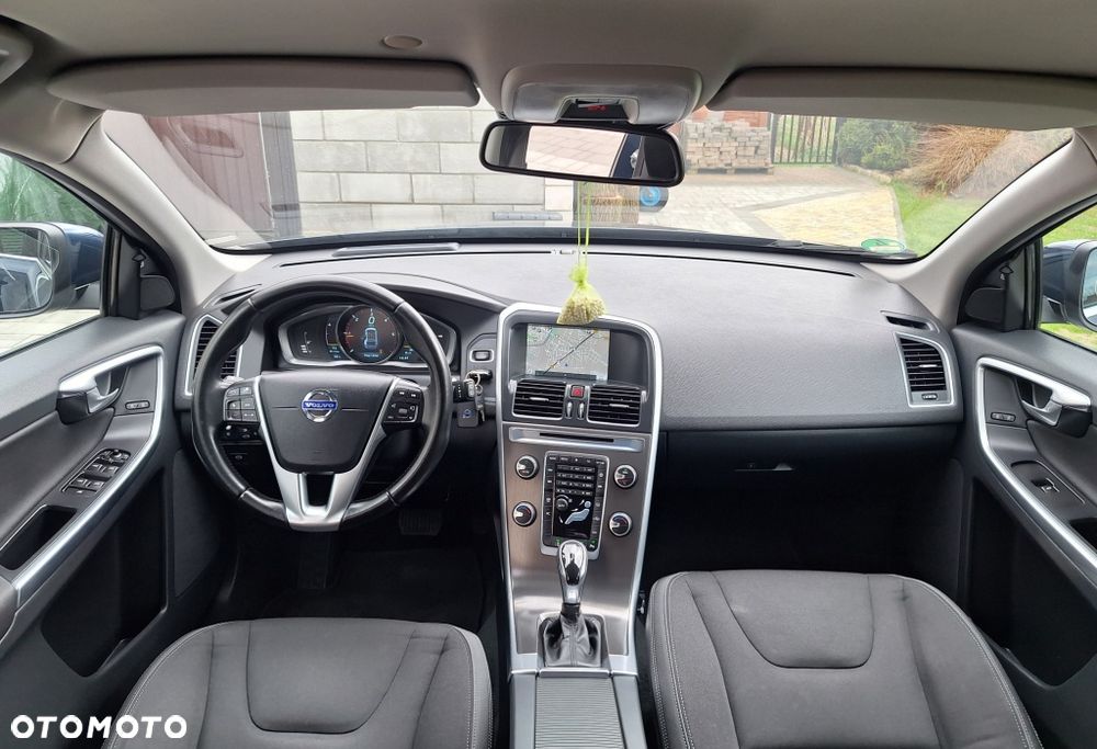 Volvo XC 60 D4 Geartronic Momentum - 13