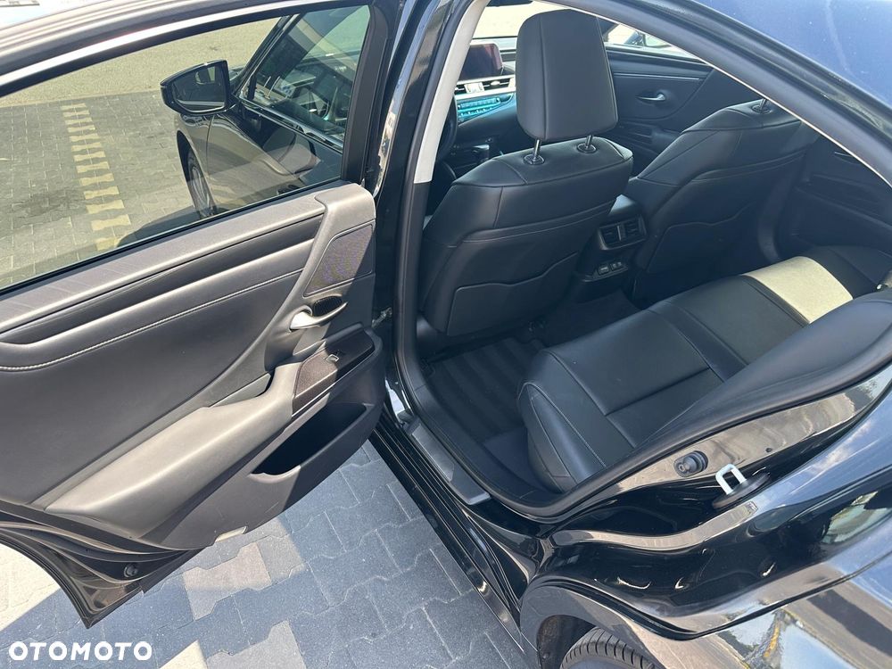 Lexus ES 300h Business Line - 13