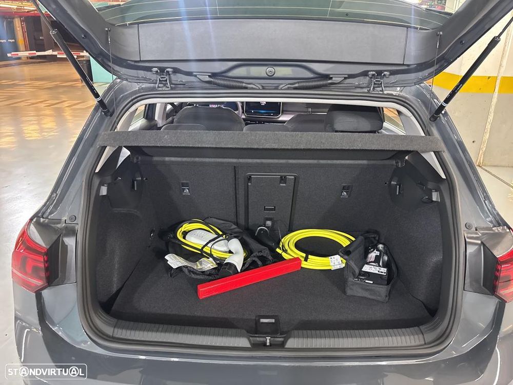 VW Golf 1.5 TSI e-Hybrid Life DSG - 10