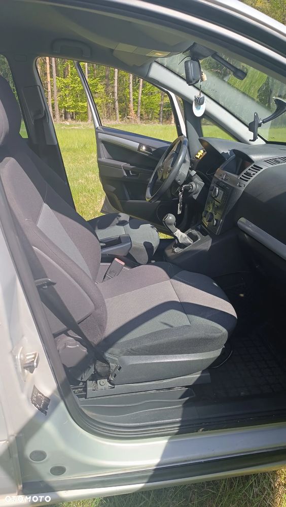 Opel Zafira 1.8 Cosmo - 10