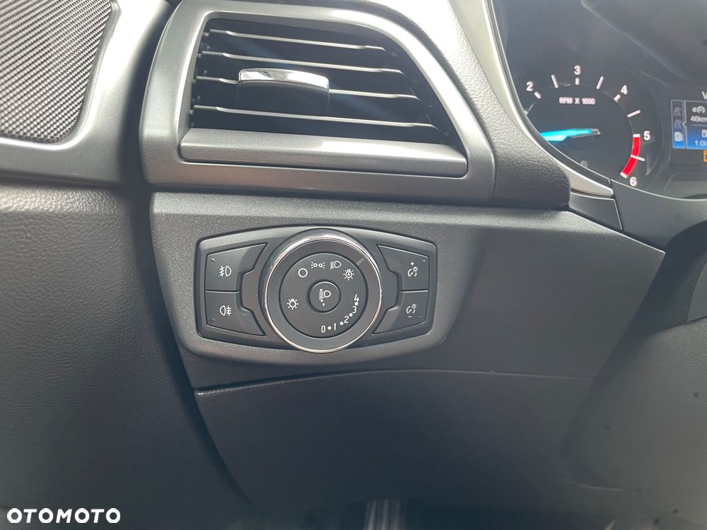 Ford Mondeo - 28