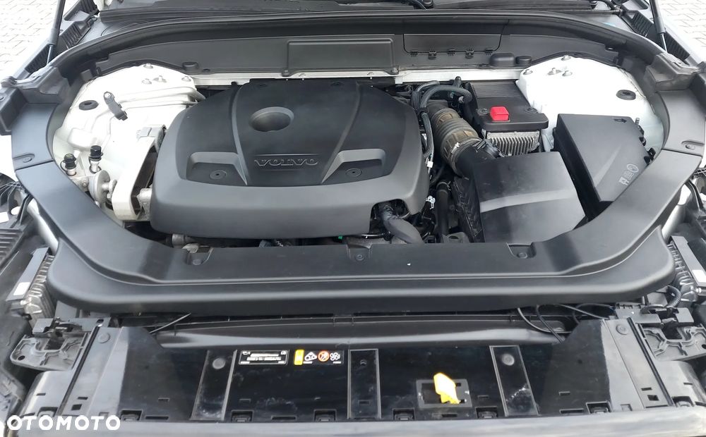 Volvo XC 60 ver-t6-awd-r--design - 35