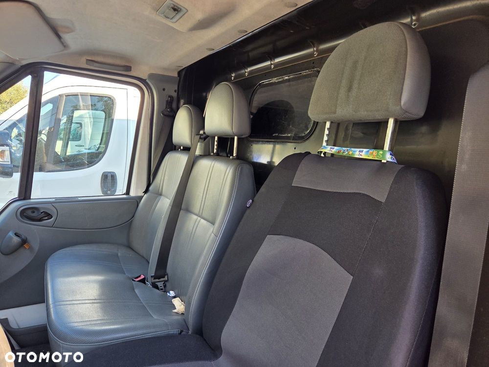 Ford Transit - 6