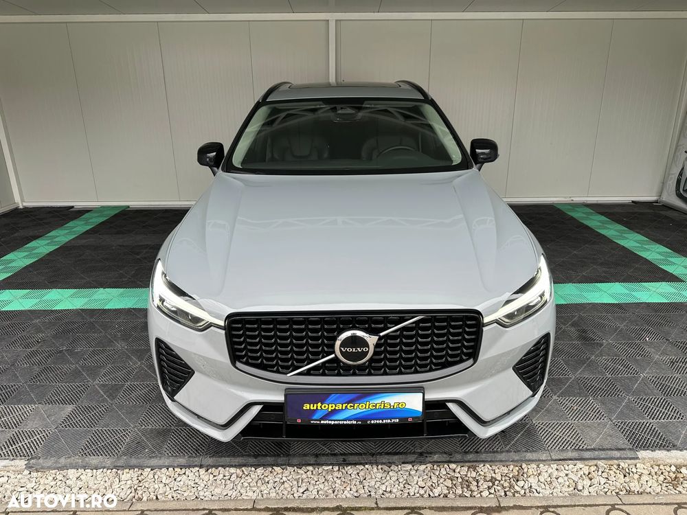 Volvo XC 60 B4 D Ultimate Dark - 3
