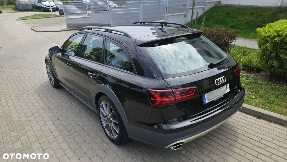 Audi A6 Allroad - 1