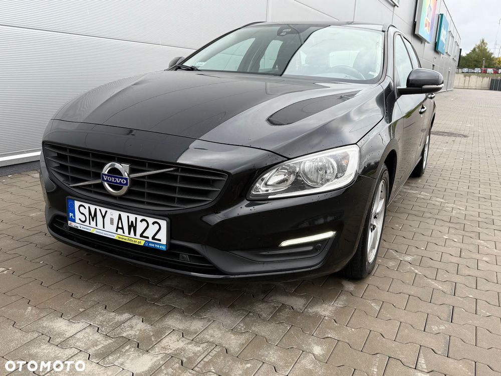 Volvo V60 D2 Momentum - 24