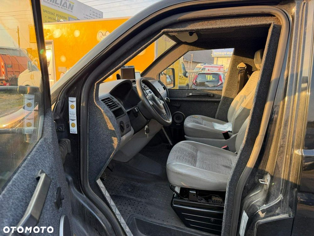 Volkswagen Transporter - 7