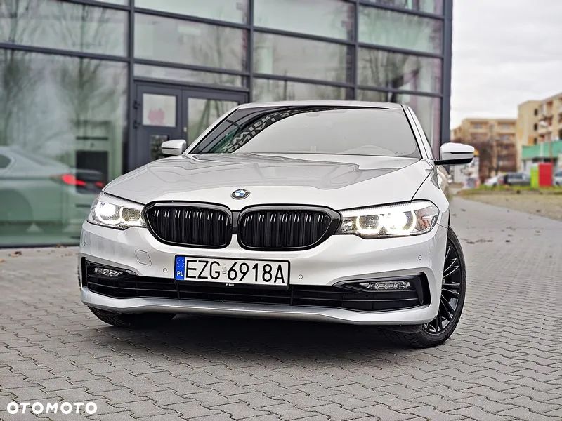 BMW Seria 5 530i xDrive Sport Line - 4