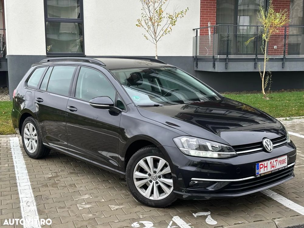 Volkswagen Golf 1.6 TDI Highline - 1
