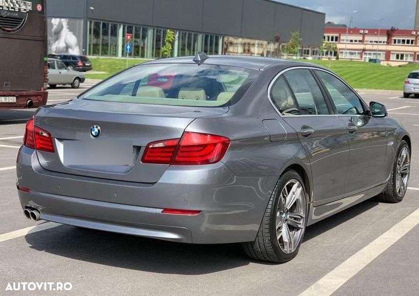 BMW Seria 5 525d xDrive - 3