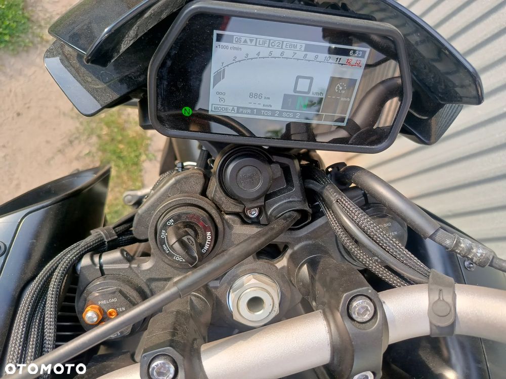 Yamaha MT - 8
