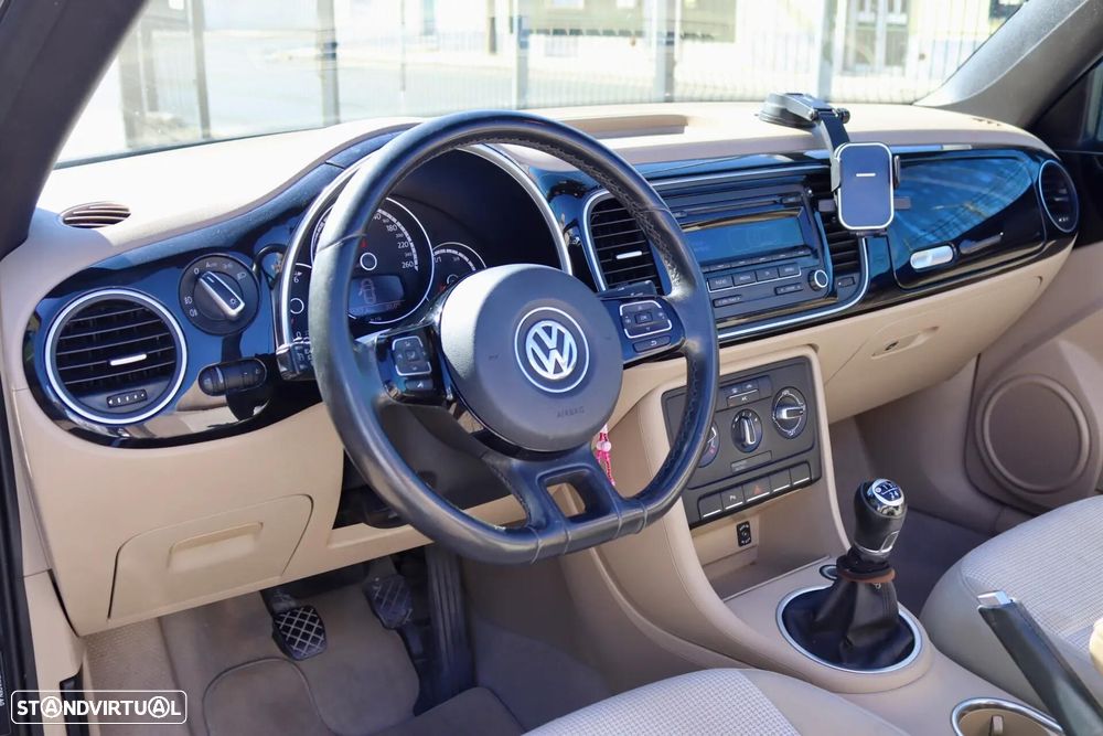 VW New Beetle Cabriolet 1.6 TDi Design - 9