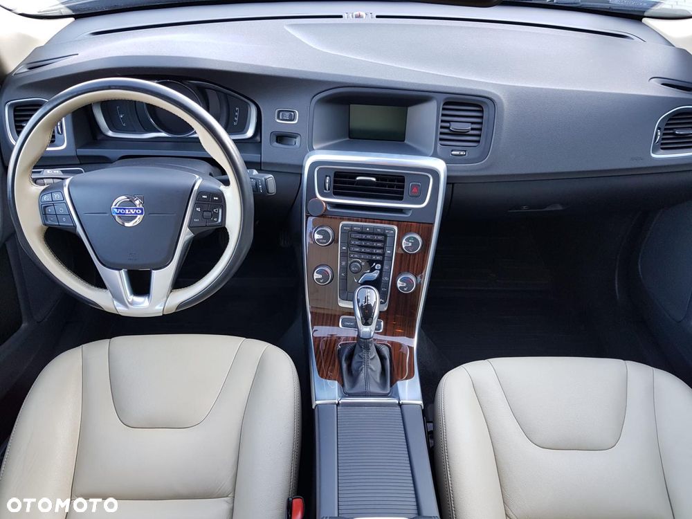 Volvo S60 T5 Drive-E Momentum - 21