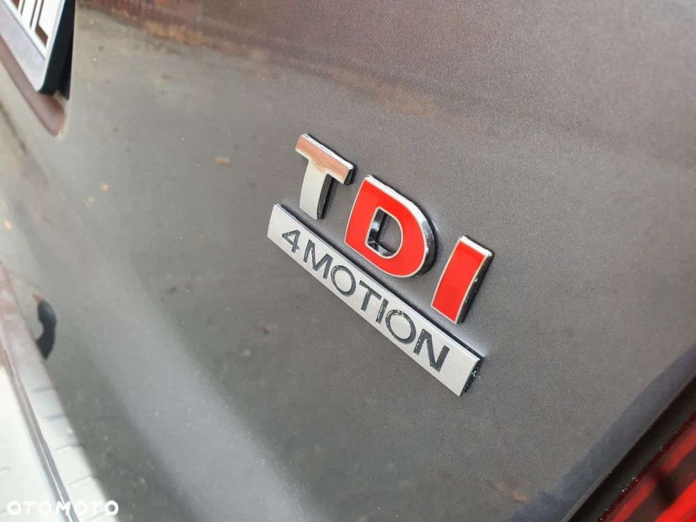 Volkswagen Multivan - 30