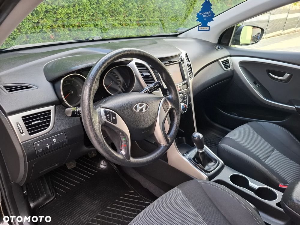 Hyundai i30 blue 1.4 YES Gold - 8