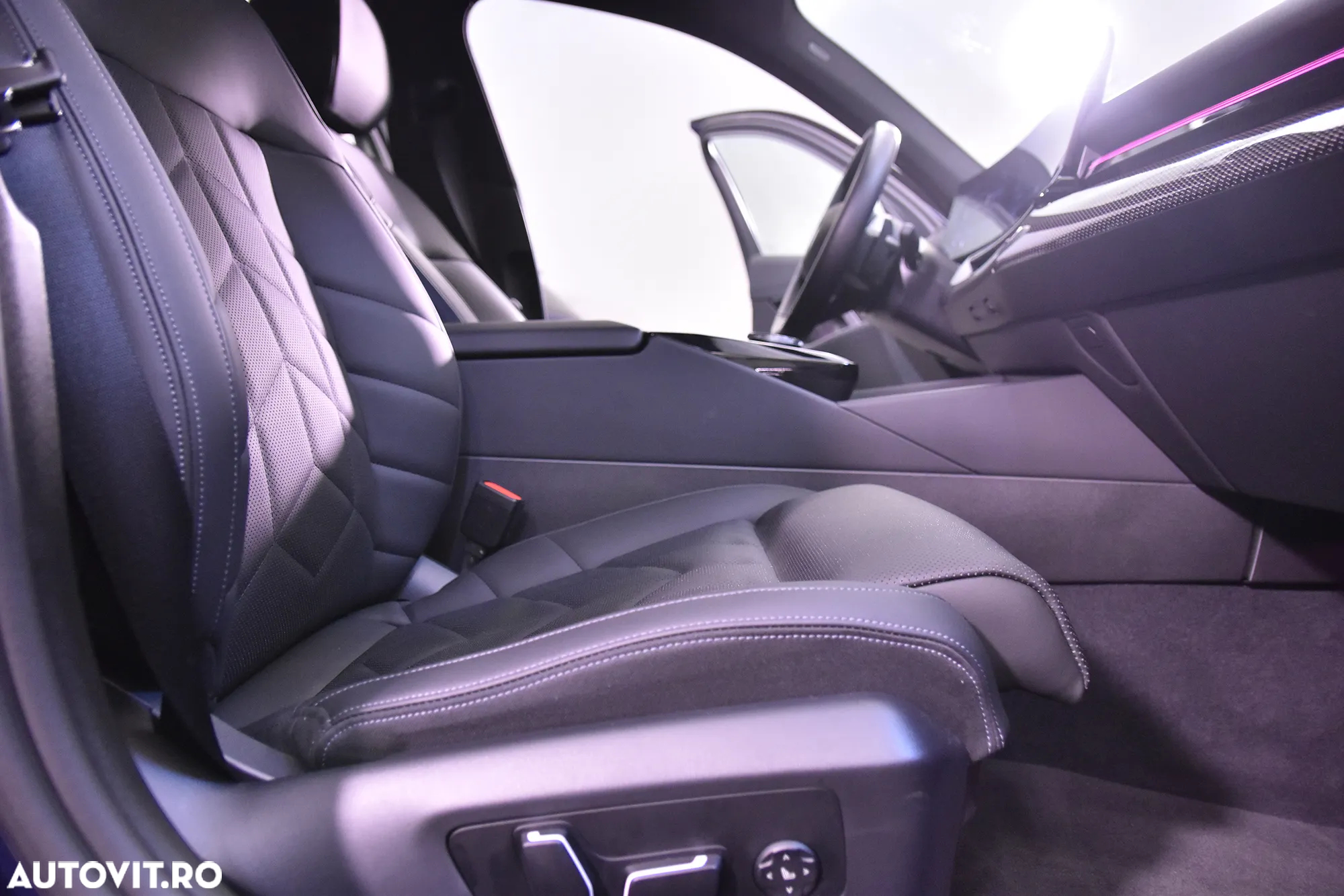 BMW Seria 5 520d AT MHEV - 11