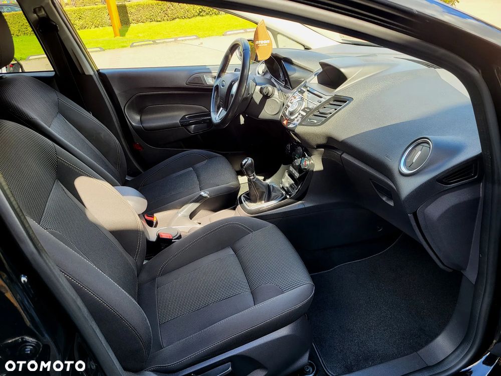 Ford Fiesta 1.0 EcoBoost STart-Stop Titanium - 11