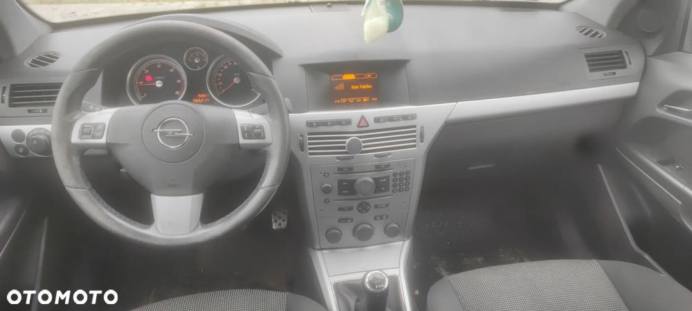 Opel Astra III 1.9 CDTI Sport - 9