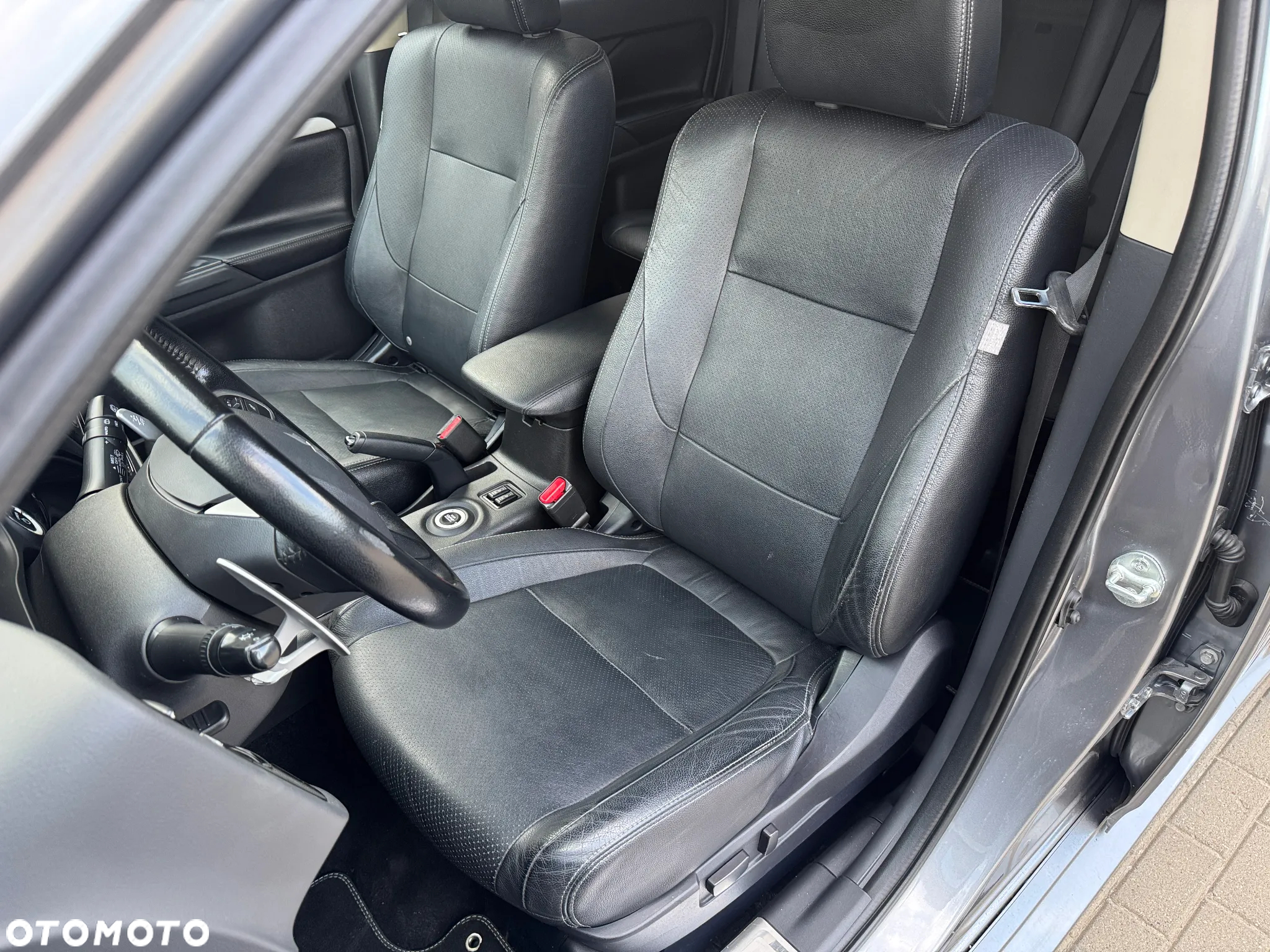 Mitsubishi Outlander PHEV Instyle NAVI + - 20