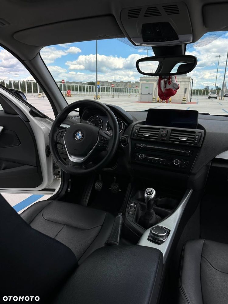 BMW Seria 1 118d Edition Metropolitan - 32